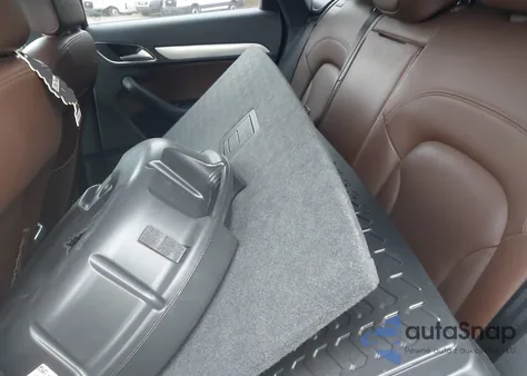 2018 Audi Q3 2.0T Premium/2.0T Sport Premium from USA, damaged, VIN WA1ECCFS6JR019666